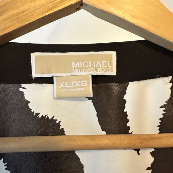 Michael Kors Silk Dolman Sleeve Blouse - Picture 4 of 6